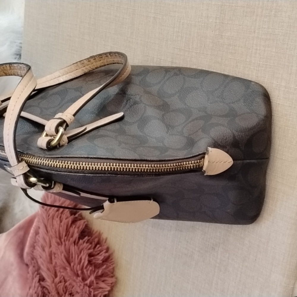 Coach Brown Signature Handbag. Duplicate Listing. - Picture 3 of 16